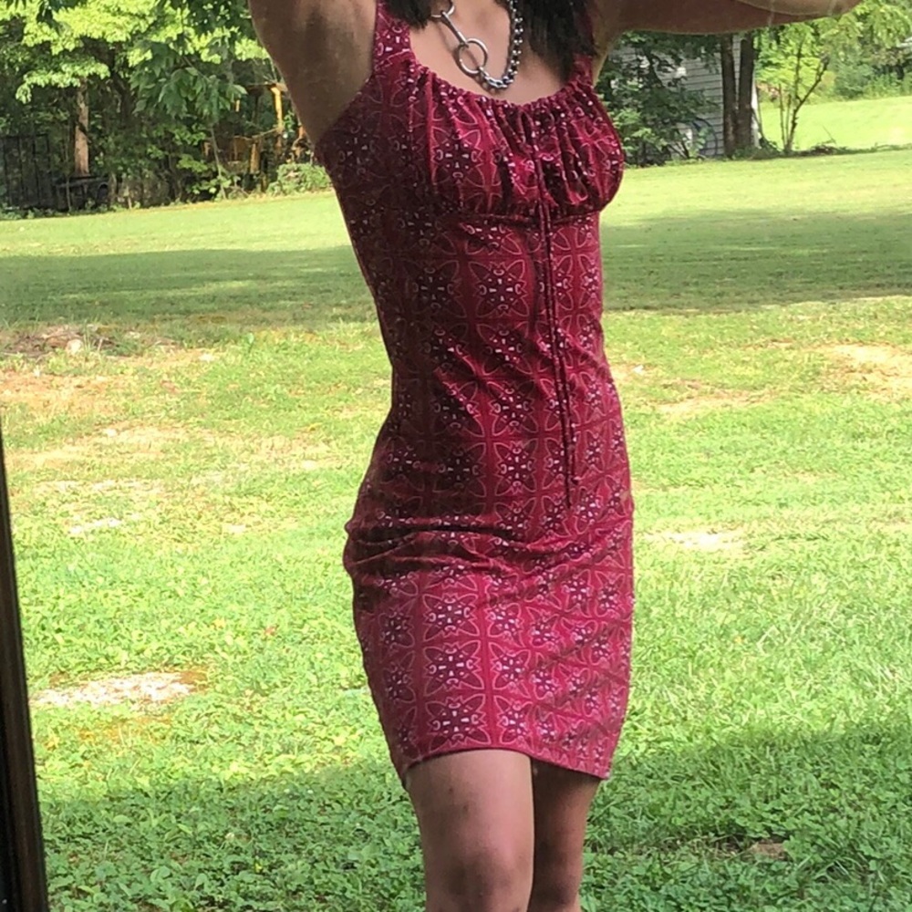 Beautiful Vintage Red Body Con Dress🍒